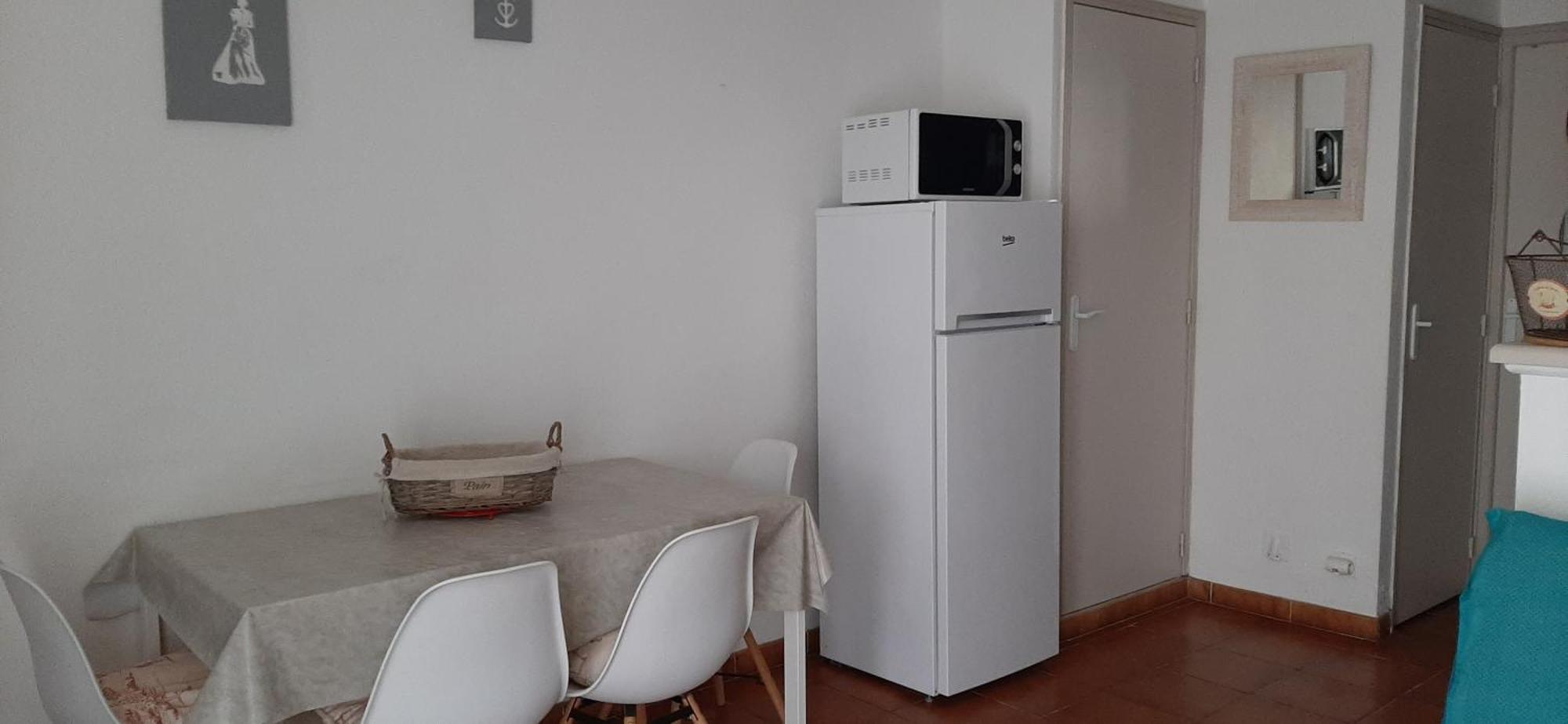 Appartement Calme A Deux Pas De La Mer Saintes-Maries-de-la-Mer Exterior foto